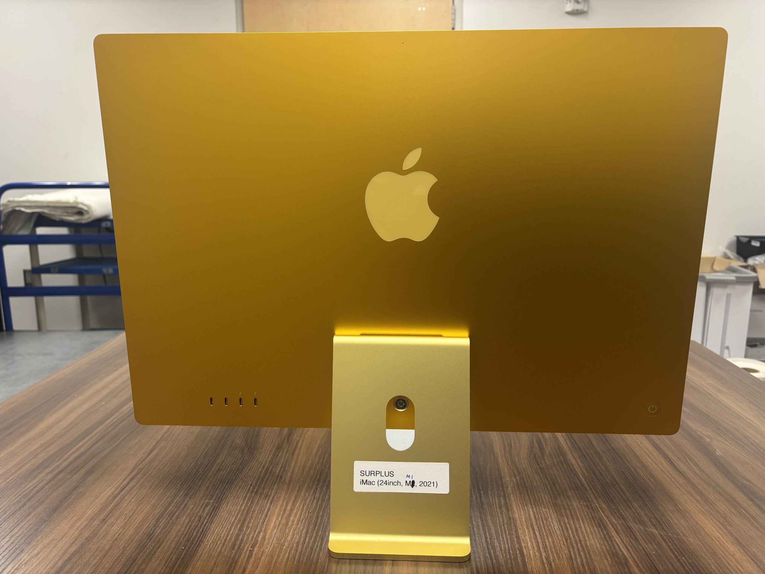 Yellow iMac 21,1 (24-inch, M1, 2021)